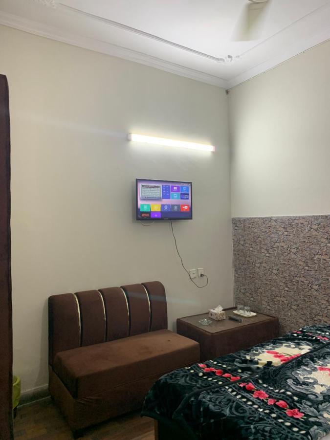 Eden Plus Executive Hotel لاهور المظهر الخارجي الصورة